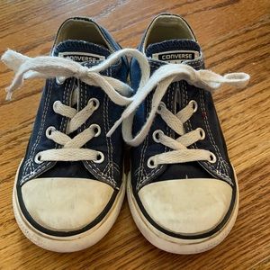 Converse kids low tops